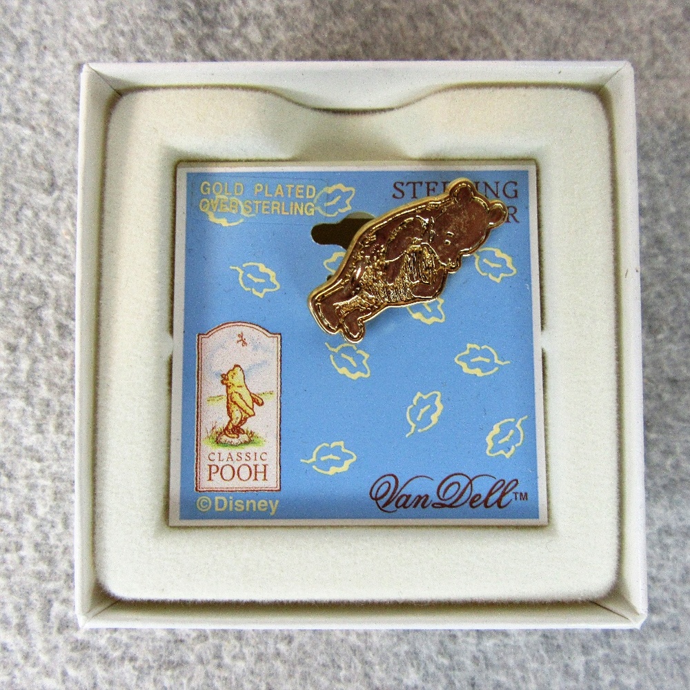 Vintage Sterling Silver Pin Winnie the Pooh
